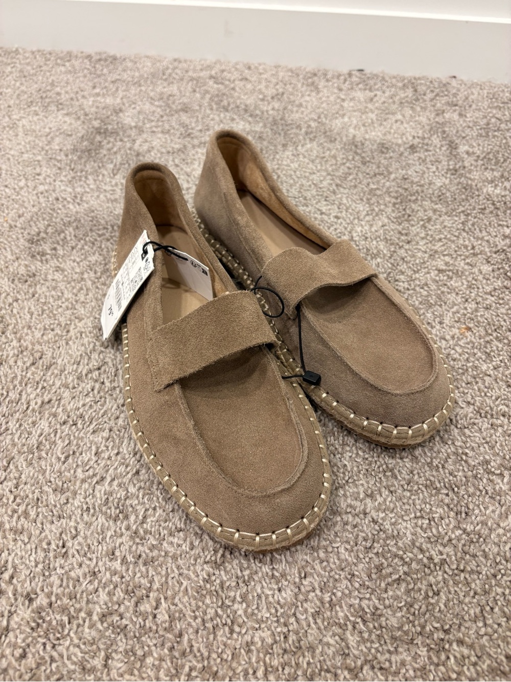 NWT Zara Men’s Tan Suede Espadrille Loafers